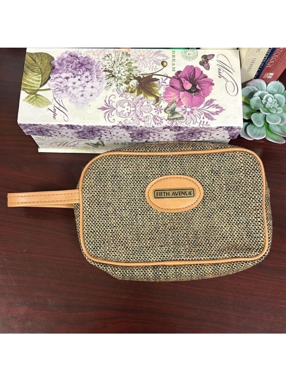 SAKS FIFTH AVE MEN’S TAN BLACK BURLAP LEATHER COMBO DOPP KIT TOILETRY BAG